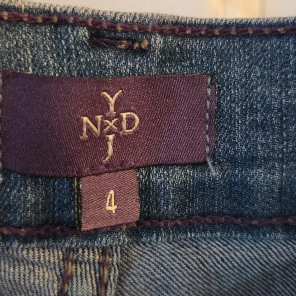 NYDJ Blue Denim Jeans - Classic Straight Crop 4 - Picture 4 of 6